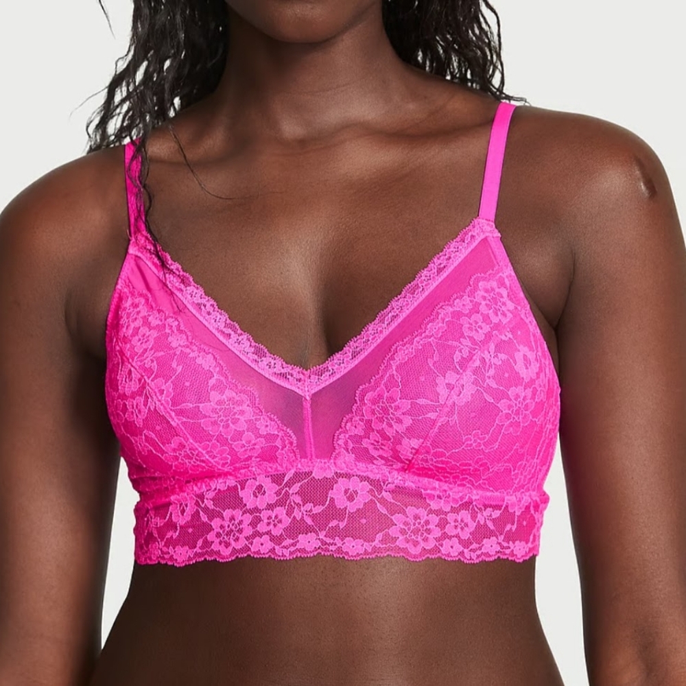 Victoria's Secret Curvy Posey Lace Bralette.